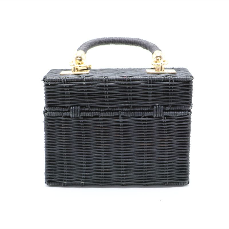 black wicker bolsa