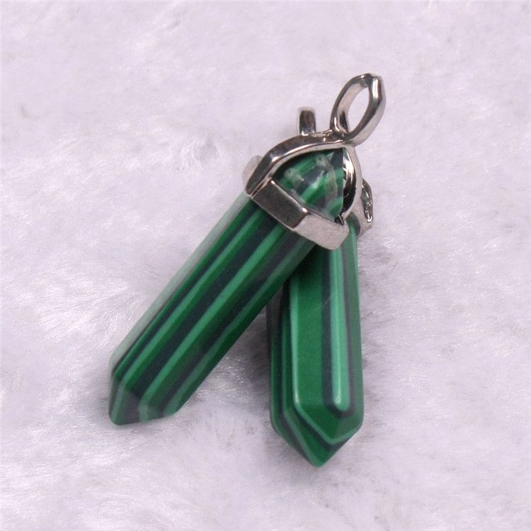 Malachite avec chaîne