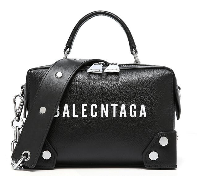 famous ladies handbag brands