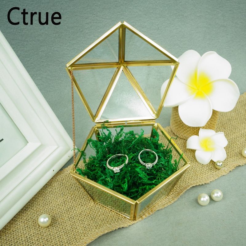 engagement ring box decoration