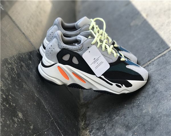 Y 700 boost Clearance