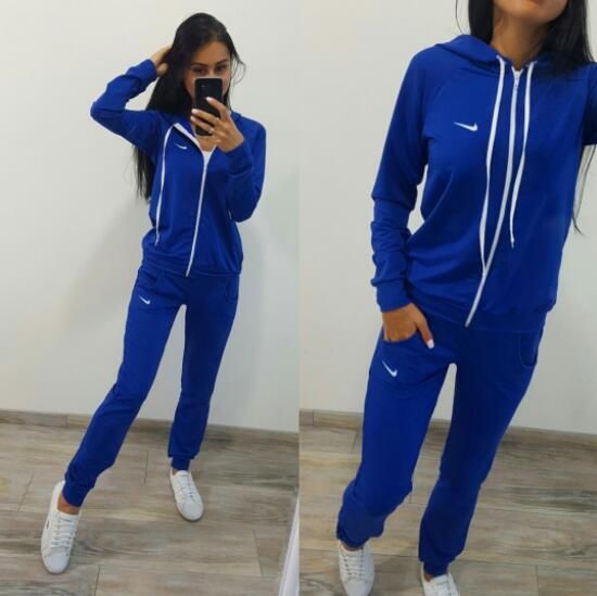 nike 2 piece tracksuit womens