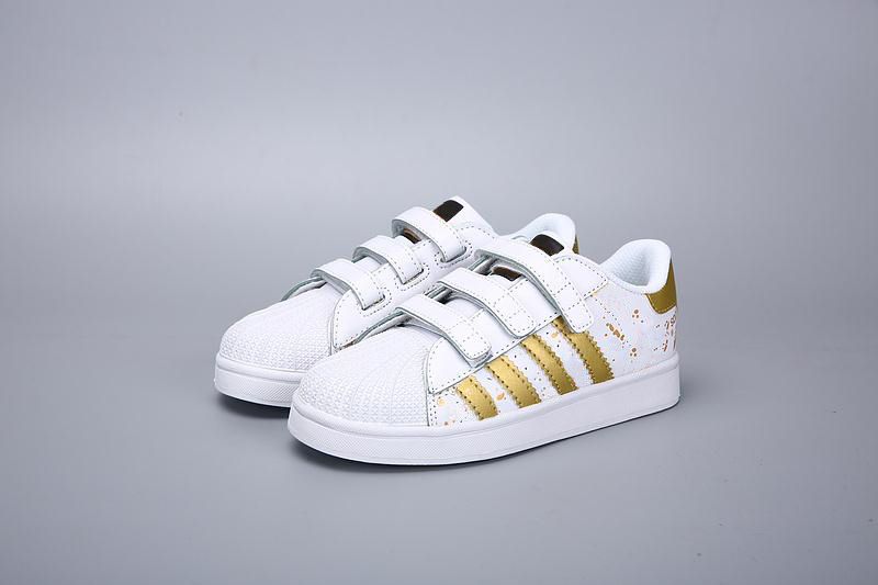 Großhandel Adidas Superstar Kinder Kinder Supersta Junge Mädchen Baby Schuhe Haken Schleife Rosa Schwarz Multi Weiße Samba Gazelle Und Stan Smith Großhandel Adidas Superstar Kinder Kinder Supersta Junge Mädchen Baby Schuhe Haken Schleife Rosa Schwarz Multi Weiße Samba Gazelle Und Stan Smith