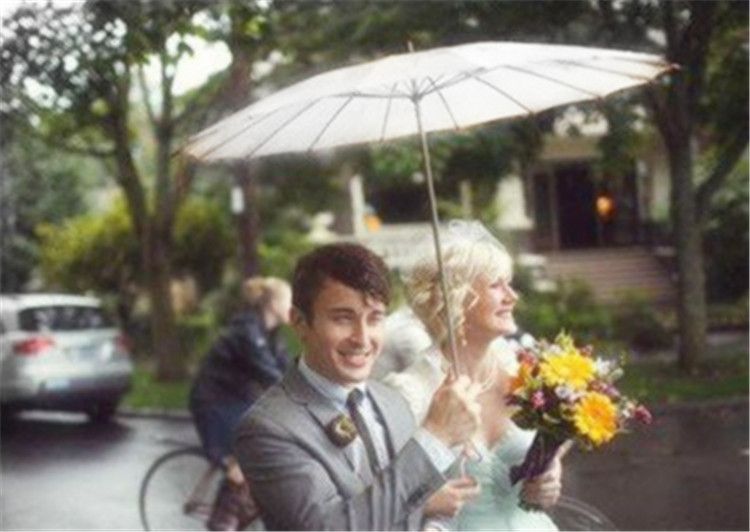 umbrella white wedding