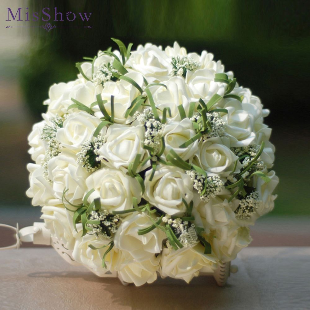 ivory bridesmaid bouquet