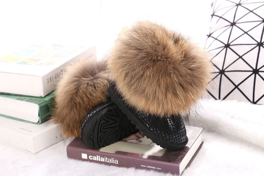 ugg mini neri