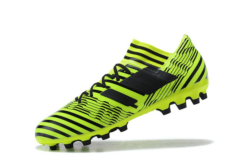 messi football shoes 2018