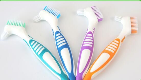 soft denture brush