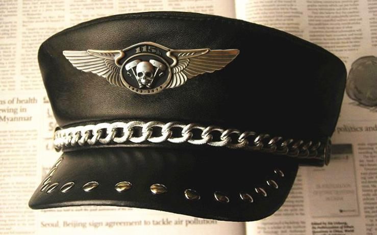 Acquistare Cappello Da Motociclista Da Motociclista Punk Rock Show Rivetto  Cappello Da Marinaio Ali Di Teschio Catena Distintivo Pelle Di Pecora Vera Pelle  Cappello Puntelli Uomini E Donne Economico | Consegna Veloce
