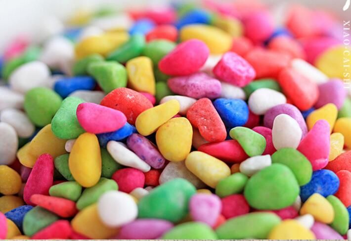 200 g Galets color/és pour jardins miniatures