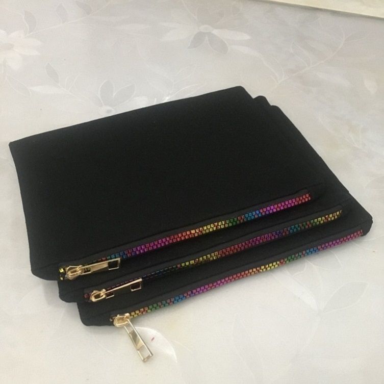 black canvas makeup bolsa