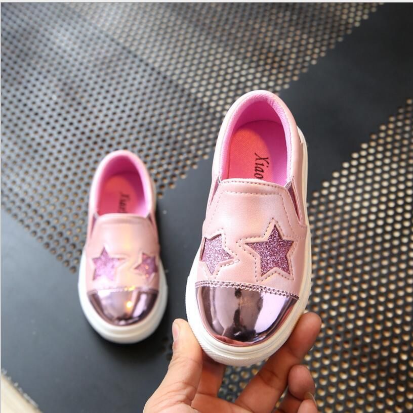 sapato de criança de 4 anos