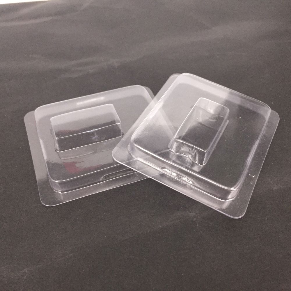 clear clamshell packaging