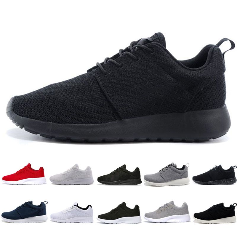 Amazon Com Nike Men S Roshe Run Road Running