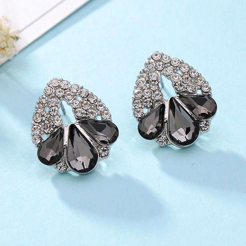 Nuevas marcas elegantes aretes las mujeres plateadas plata completas Rhinestone Crystal Earring