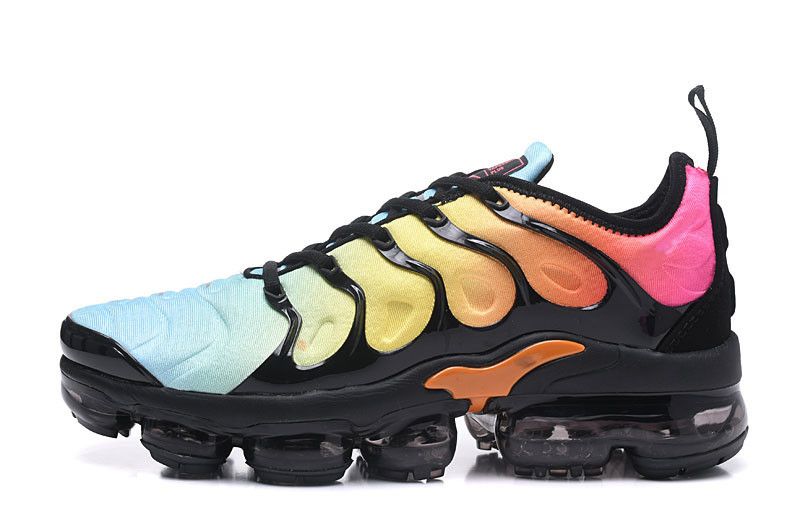 vapormax plus tiger