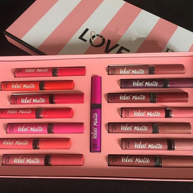 Hot Sale Brand Vs Love Velvet Matte Cream Lip Stain Gloss Set Liquid Lipstick Long Lasting Moisture Lipgloss Makeup Kits Free Ship Chapstick Tubes