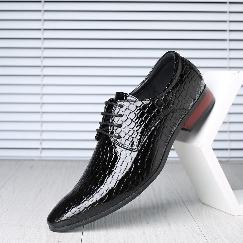 crocodile footwear