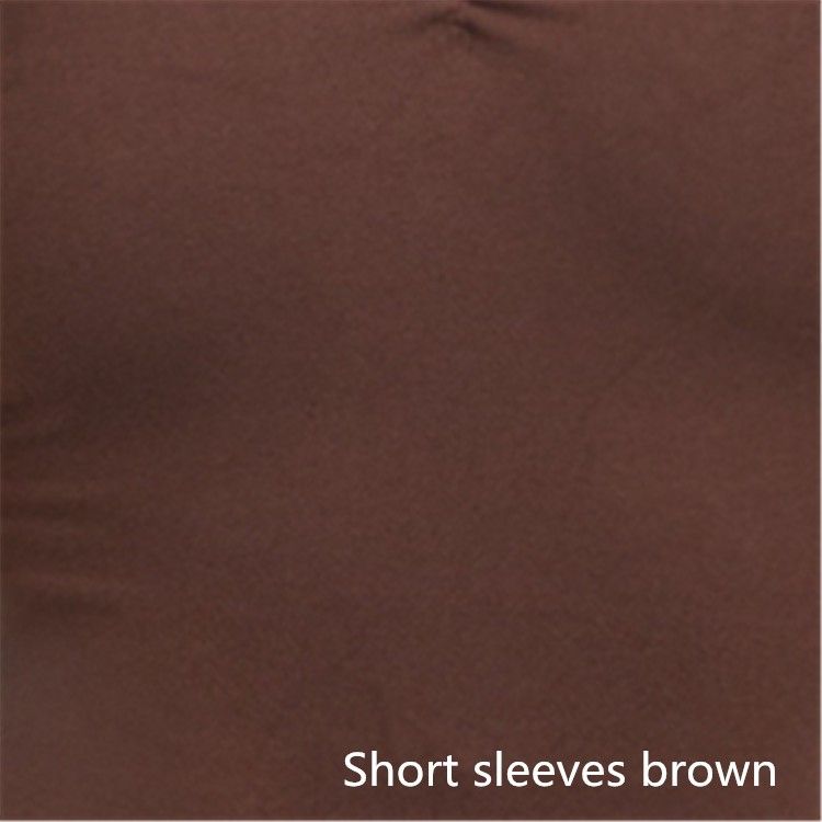 Mangas curtas Brown