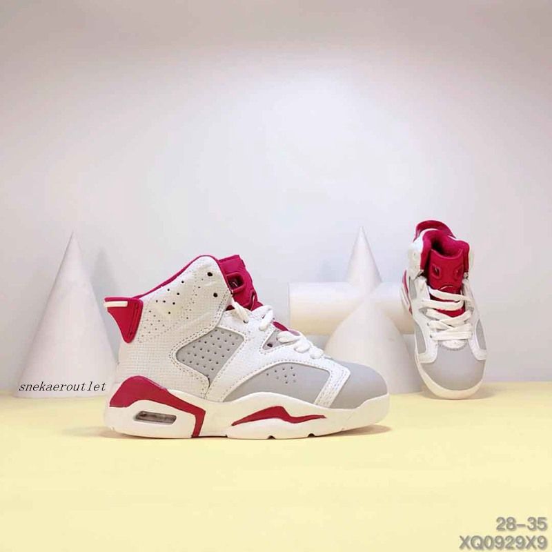 junior running spikes size 6