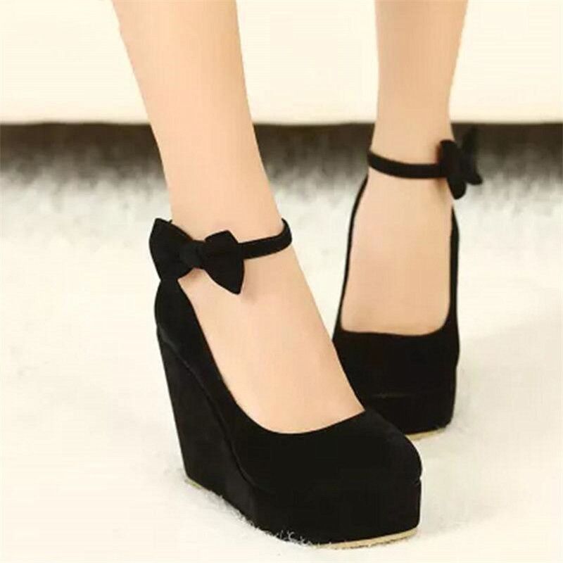 zapatos de plataforma elegantes