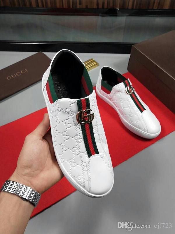2019 High Studded Spikes Casual Flats Red Bottom Luxury Shoes For Men And Women Party Designer Sneakers Lovers Genuine Leather Driving Shoes Cheap