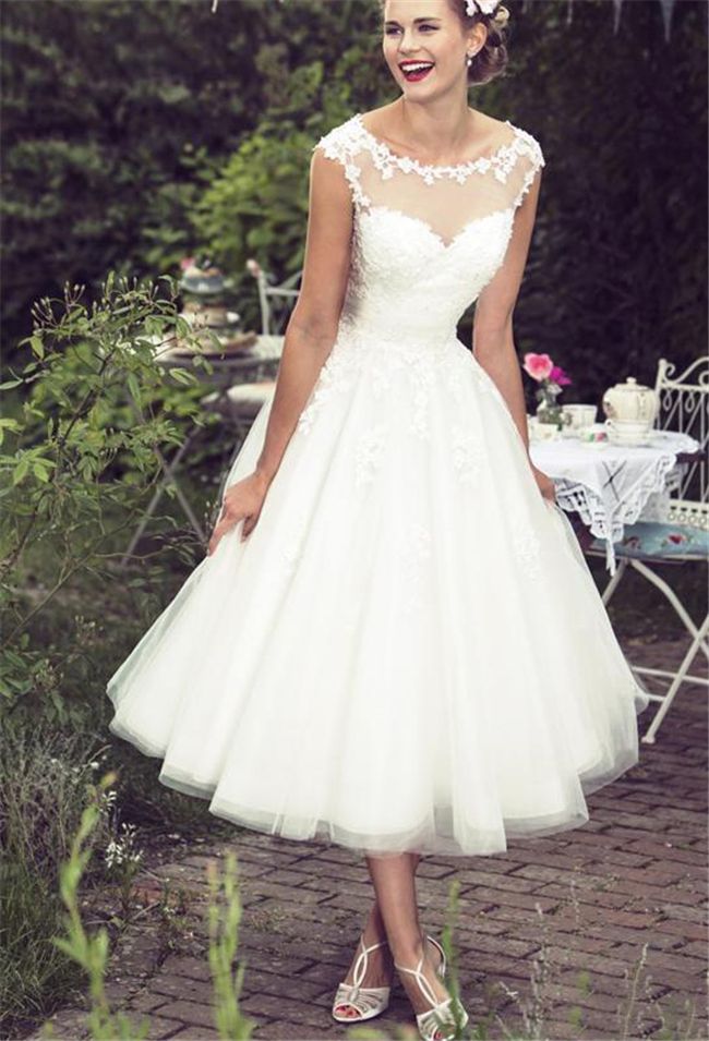 wedding gown styles for short brides