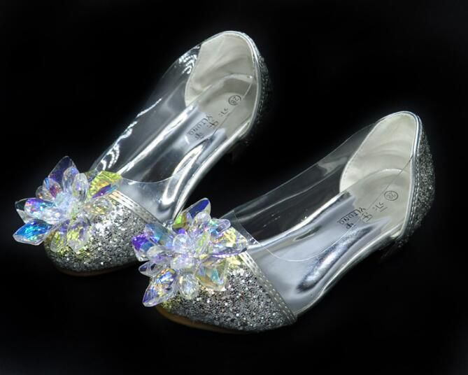 Acquistare 2018 Scarpe Firmate Cenerentola Cristallo Fiore Scarpe Bambini  Cingolato Delicato Scarpe Di Lusso Primavera E Autunno Regalo Dei Bambini  Spedizione Gratuita 168 Economico | Consegna Veloce E Qualità | DHgate Italy