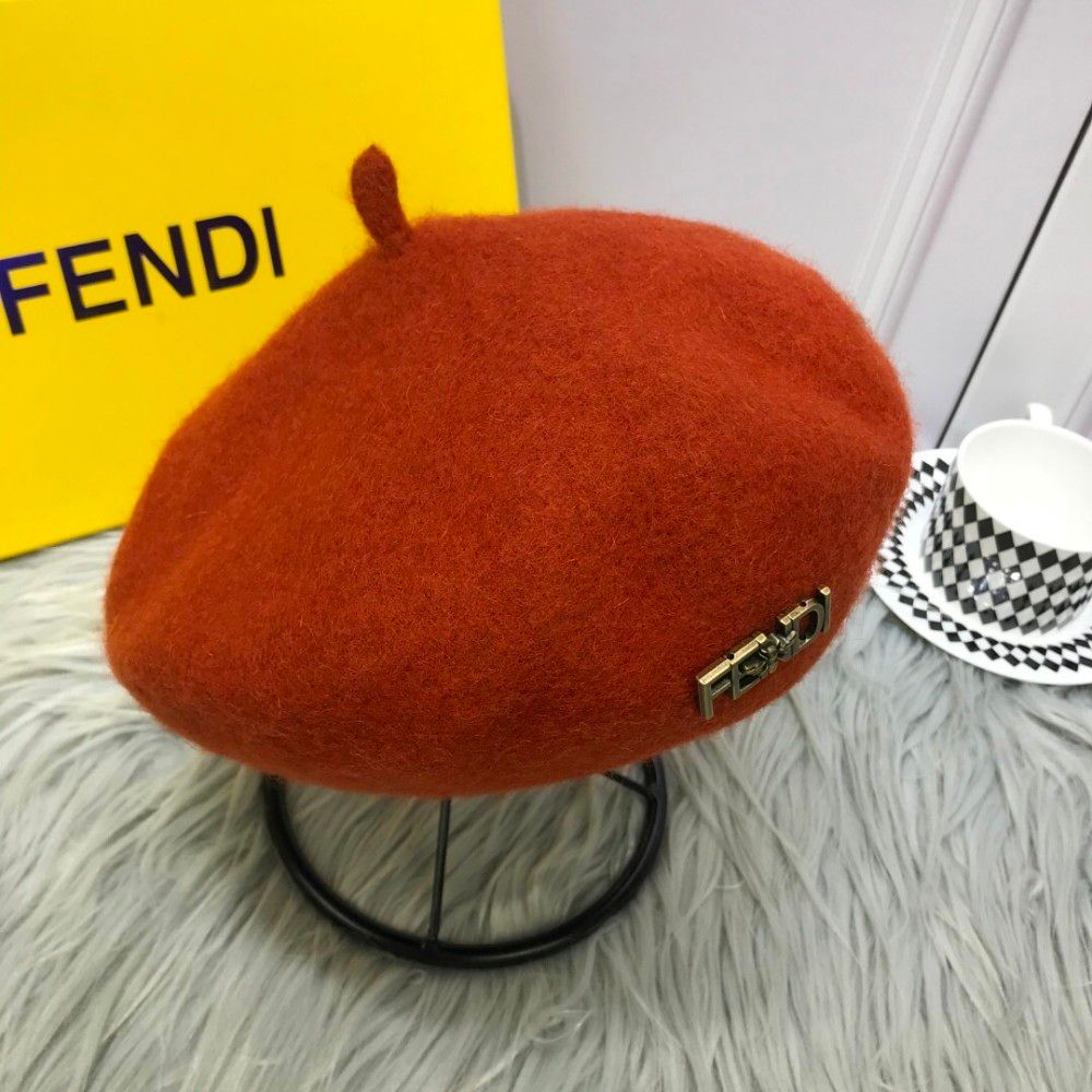fendi beret