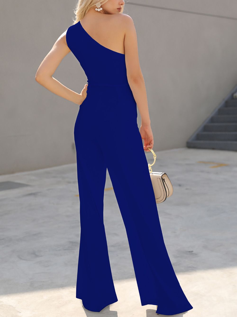 Cut-Out Omuz Modası Cut-Out Omuz Modası