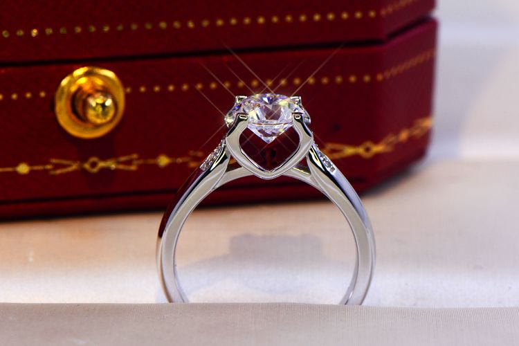 172 para Mujer de Oro Solitario Simulado Diamante Corte Princesa Anillo Acero Inoxidable