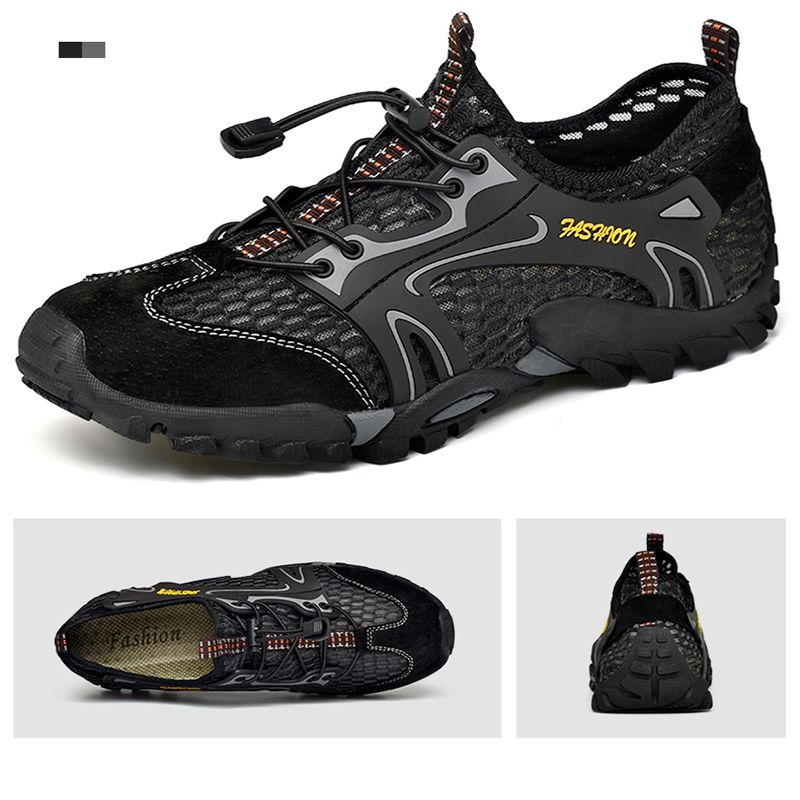closed toe water shoes