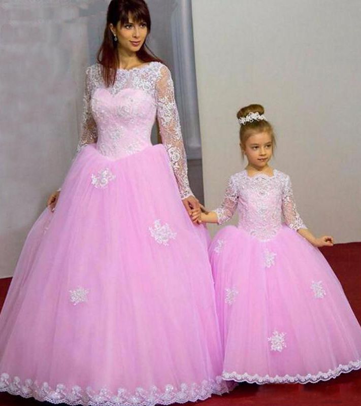 mother daughter matching white dresses
