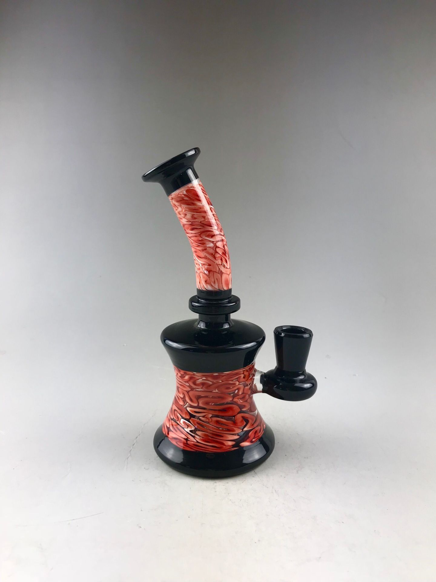 2020 New Grace Chinese Glass Bongs With Black Mouth Handblown Mini Two