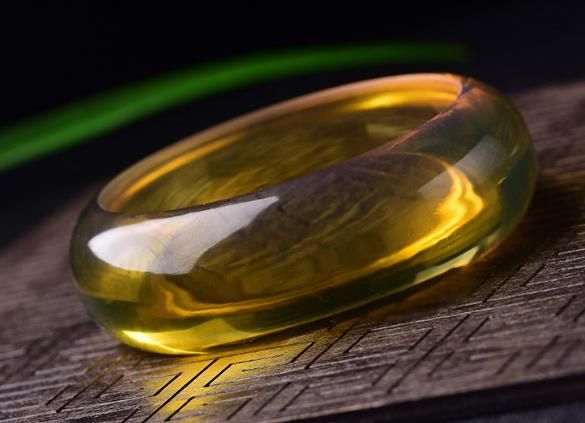 

dominica blue perot bracelet old chicken oil yellow beeswax hand carved amber bracelet a variety of00, Black