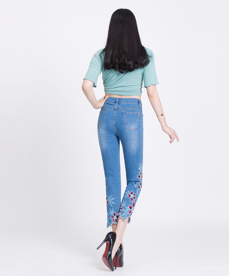 Großhandel Damen Designer Jeans National Style Capri Hosen Gestickte Blume Gerade Dünne Damen Stretch Dünne Hose Sommer Frühling Herbst Von Großhandel Damen Designer Jeans National Style Capri Hosen Gestickte Blume Gerade Dünne Damen Stretch Dünne Hose Sommer Frühling Herbst Von