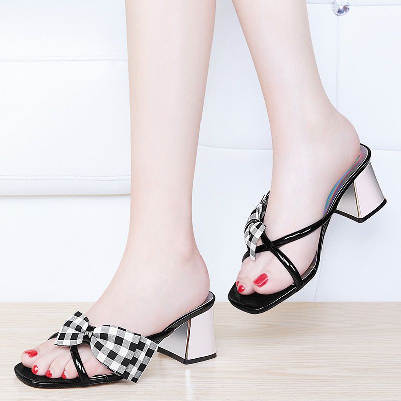 beautiful ladies sandals