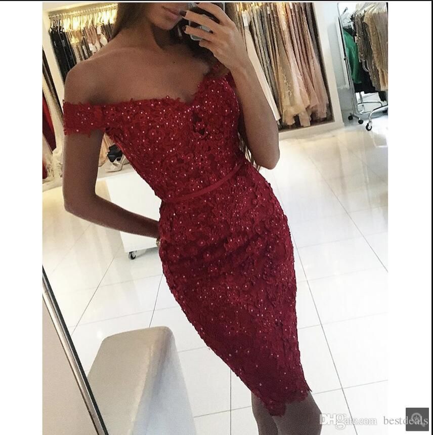 2018 New Design Short Sheath Cocktail Dresses Lace Applique Off Shoulder Beaded Crystals Party Gowns Homecoming Party Graduation Dress