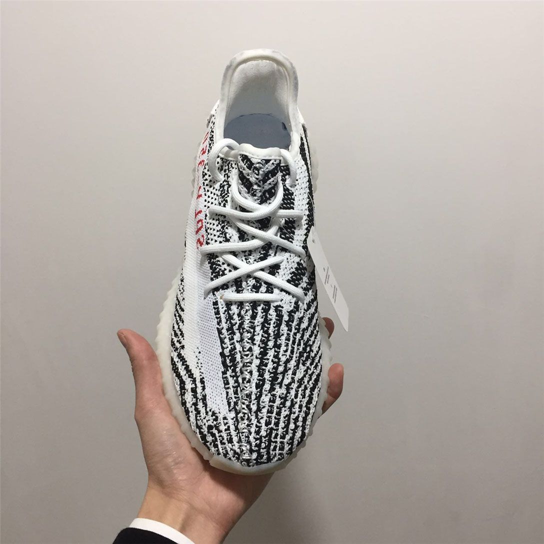 Moins cher Baskets pour Homme de chez Yeezy | FASHIOLA.fr