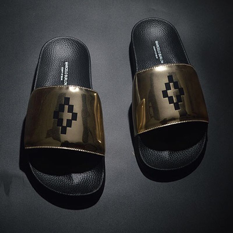 marcelo burlon flip flop