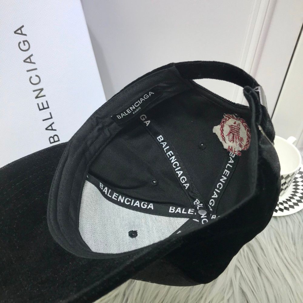 balenciaga cap inside
