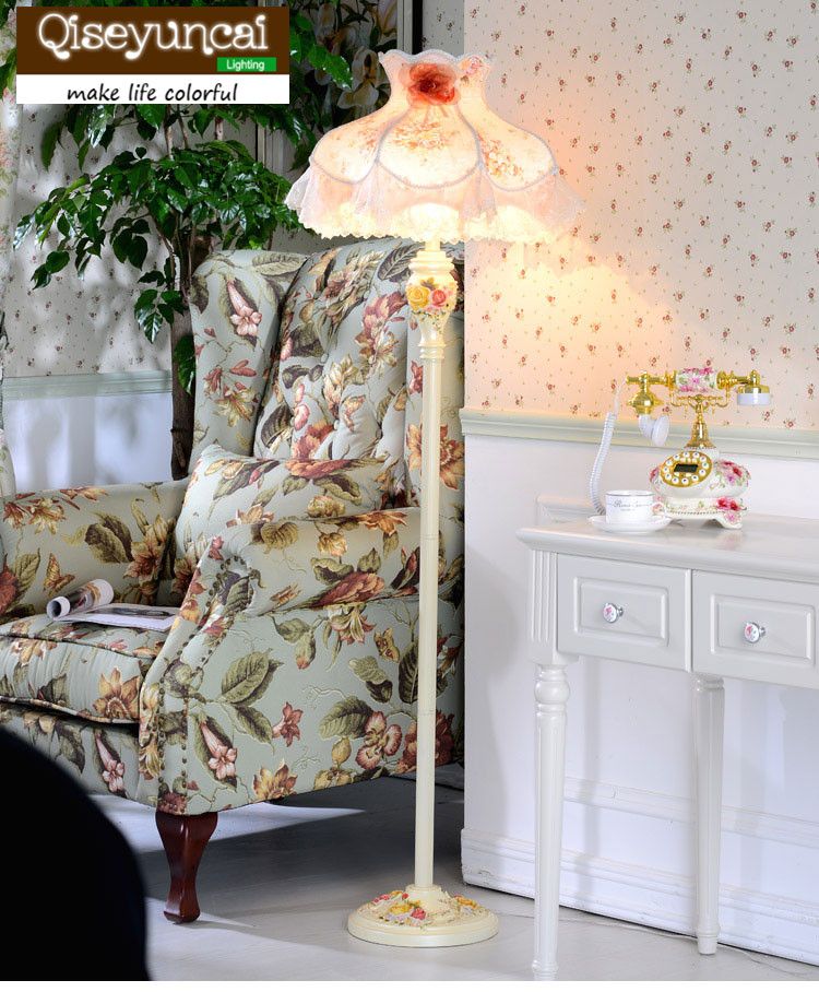 2020 Qiseyuncai 2018 New New European Style Floor Lamp Living Room