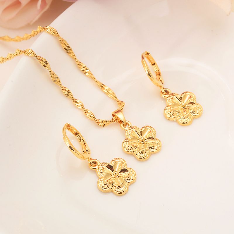 lakshmi chain designs