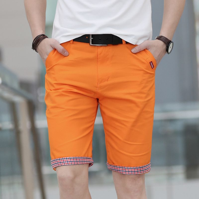 orangefarbene Shorts