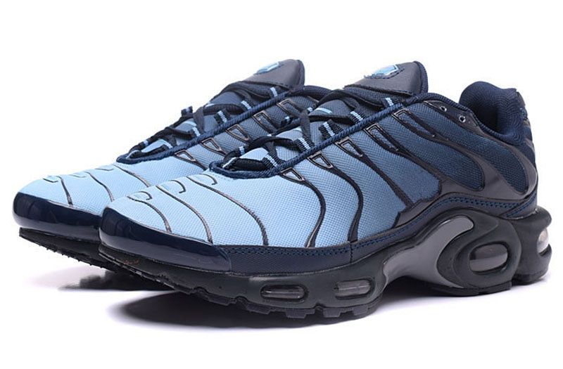 chaussure requin