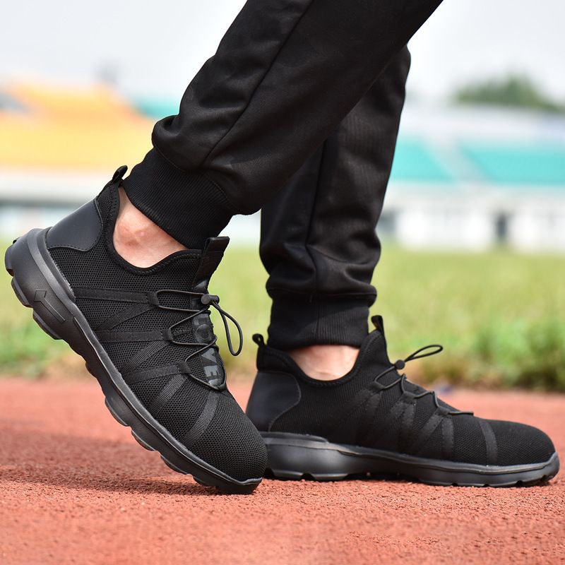 wear safety shoes