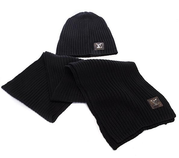 designer hat and scarf set
