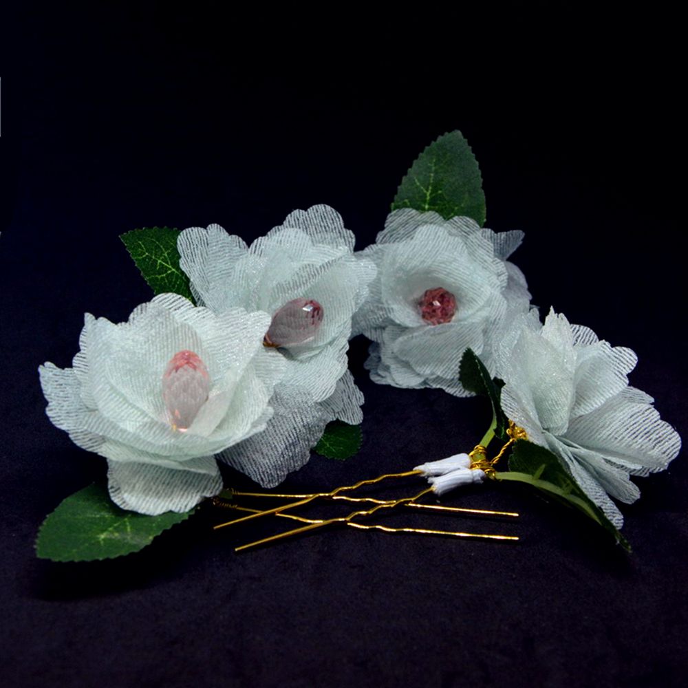 green flower hair accessories