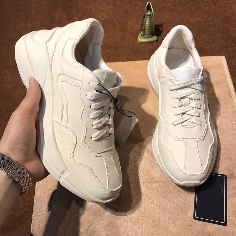 pointed toe sneakers