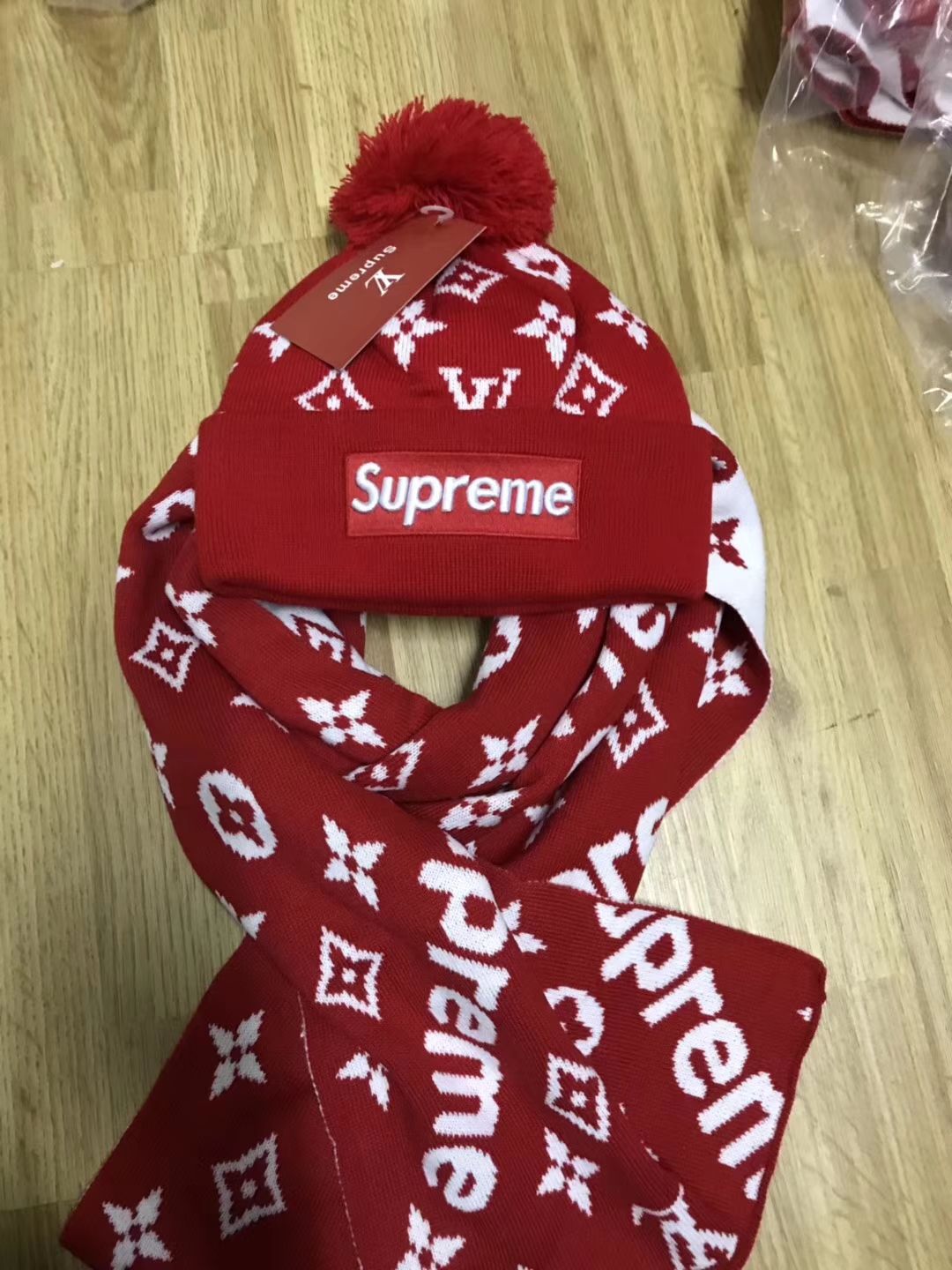 2018 New Knitted Winter Hat Scarf Set 